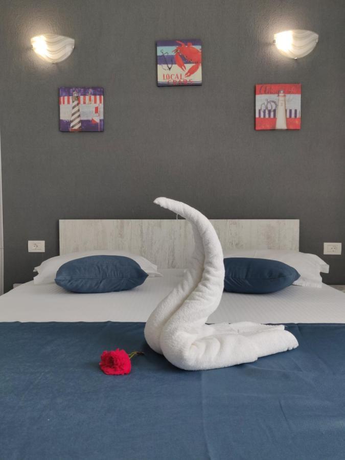 Hotel Enki à Eforie Nord Extérieur photo
