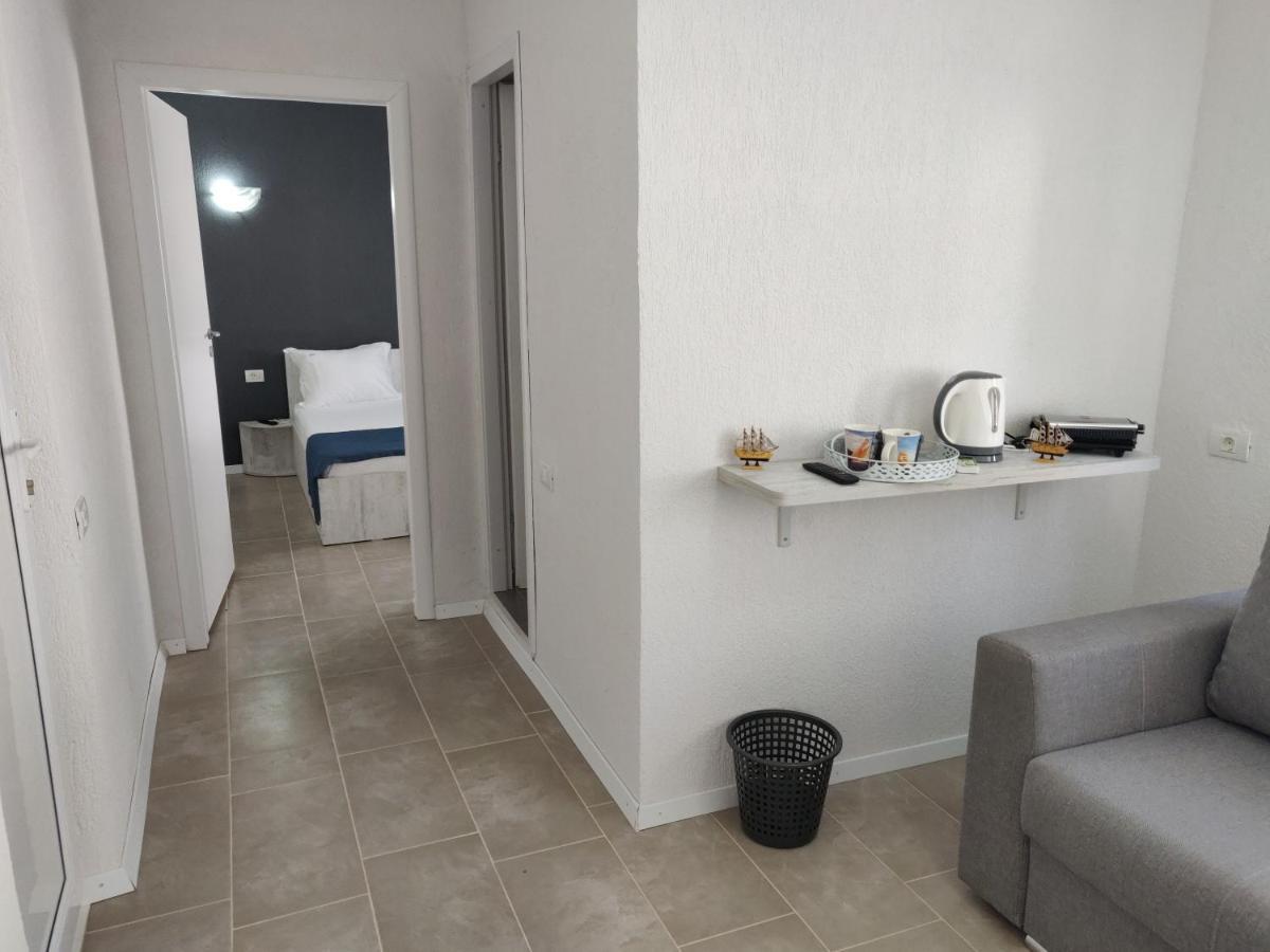 Hotel Enki à Eforie Nord Extérieur photo