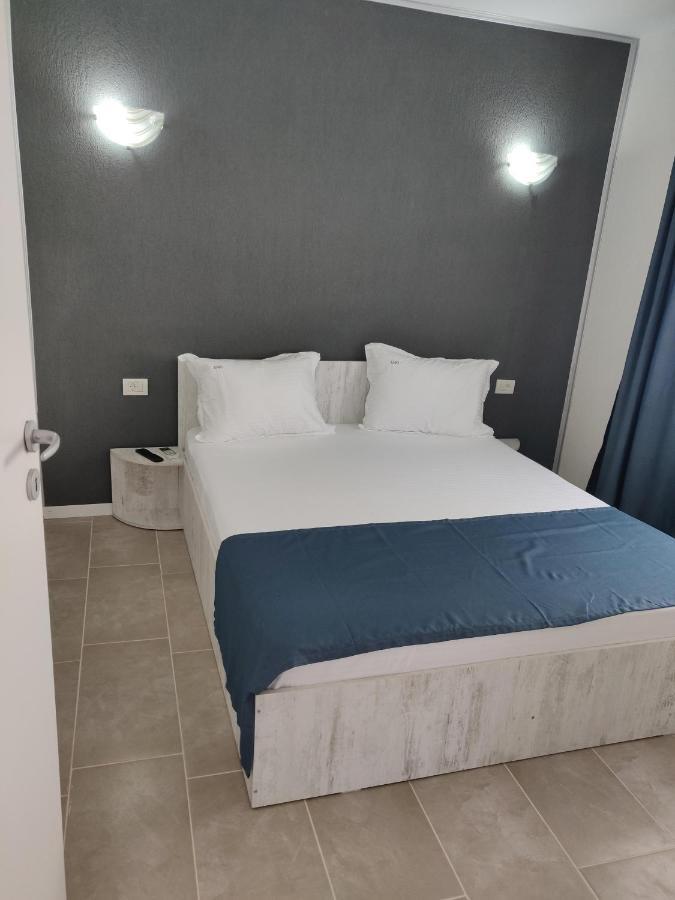 Hotel Enki à Eforie Nord Extérieur photo